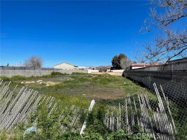 Palmdale, CA 93550,0 Avenue R