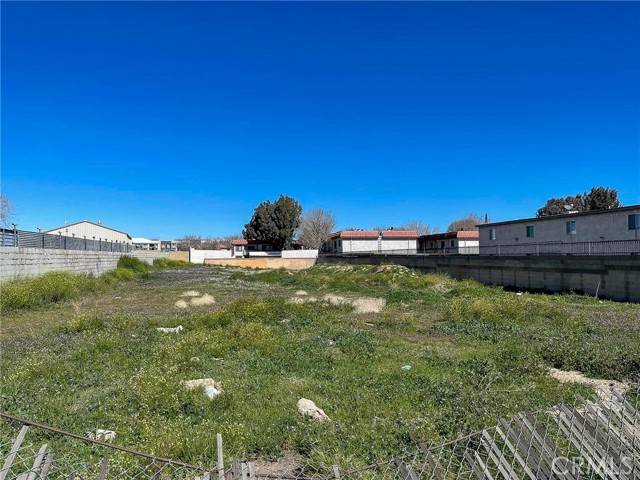 Palmdale, CA 93550,0 Avenue R