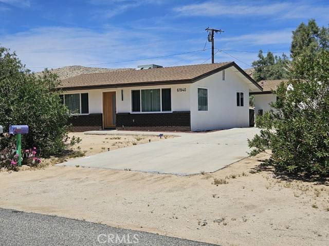 Joshua Tree, CA 92252,61940 Petunia Drive