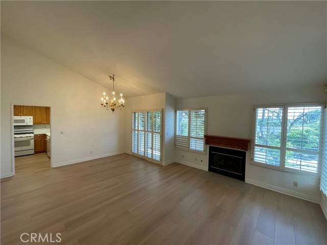 Granada Hills (los Angeles), CA 91344,15794 Midwood Drive #6