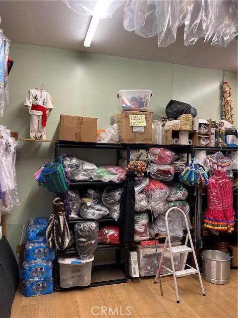 Pacoima (los Angeles), CA 91331,Address not disclosed