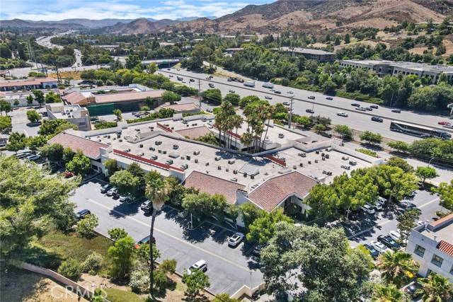 Agoura Hills, CA 91301,30423 Canwood Street