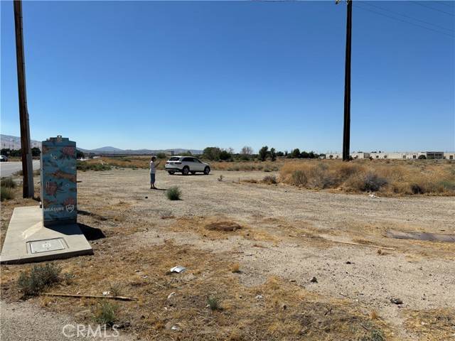 Palmdale, CA 93550,39227 Sierra Highway