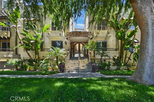 Studio City (los Angeles), CA 91604,4128 Whitsett Avenue #105