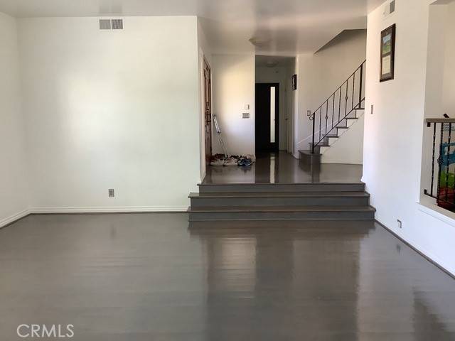 West Hills (los Angeles), CA 91304,8718 Delmonico Avenue