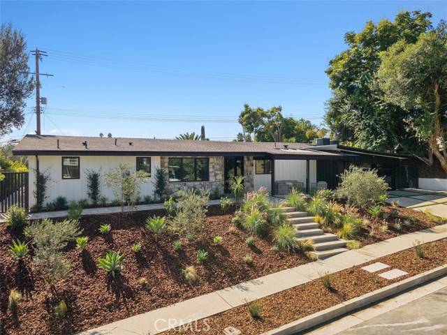 Woodland Hills (los Angeles), CA 91367,23732 Ladrillo Street