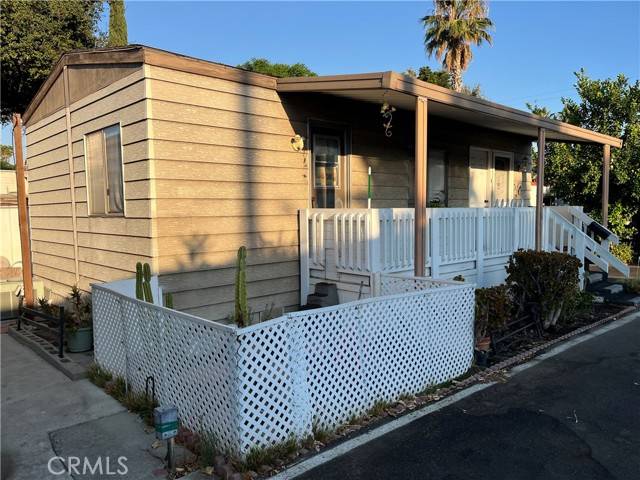 Sunland (los Angeles), CA 91040,10711 Sherman Grove #61