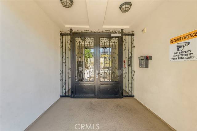 Sherman Oaks, CA 91403,4724 Kester Avenue #406