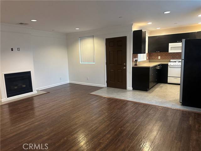 Sherman Oaks, CA 91401,14342 W Tiara Street #2