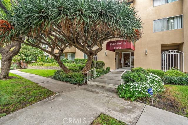 Sherman Oaks, CA 91423,14141 Dickens Street #212