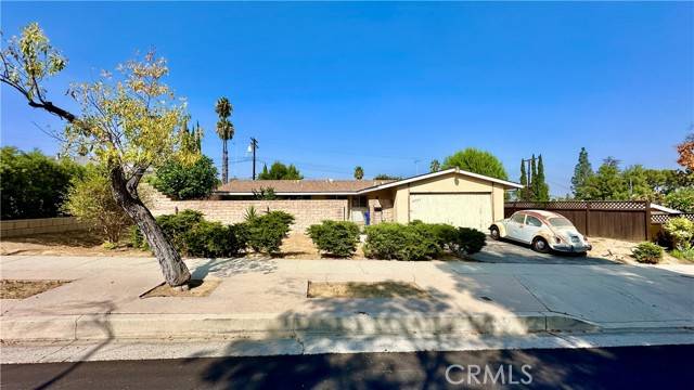 Woodland Hills (los Angeles), CA 91367,20523 Tiara Street