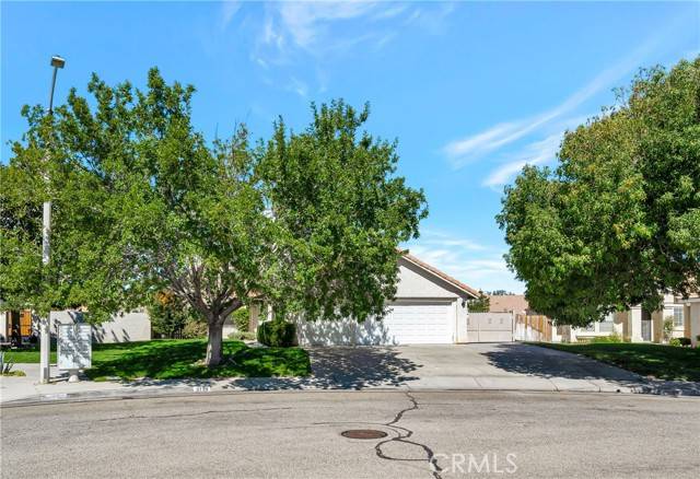 Lancaster, CA 93536,3739 Agave Circle