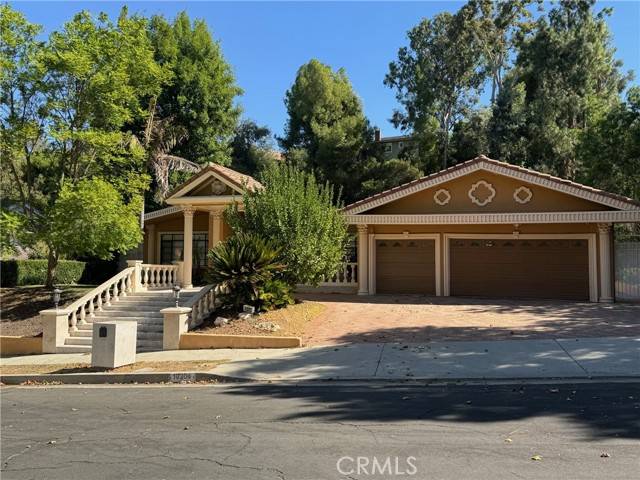 Encino (los Angeles), CA 91316,18304 Lake Encino Drive