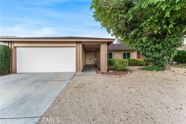 Lancaster, CA 93535,552 Eston Place