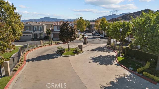 Newhall (santa Clarita), CA 91350,26008 Lindale Place