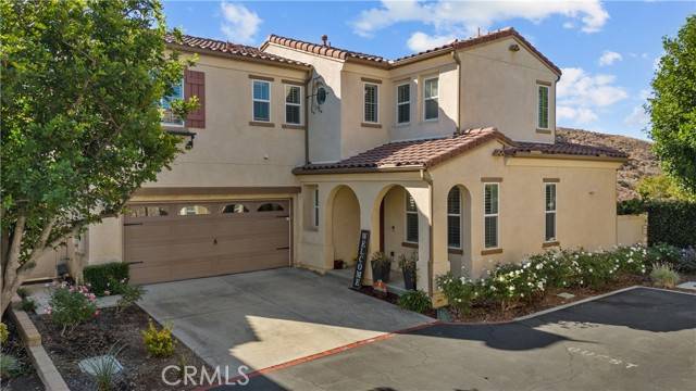 Newhall (santa Clarita), CA 91350,26008 Lindale Place