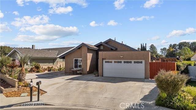 Valencia (santa Clarita), CA 91354,23034 Willow View Circle