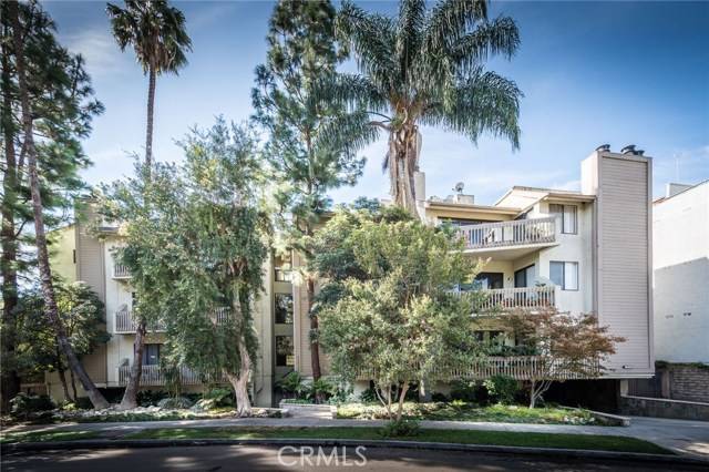 Studio City (los Angeles), CA 91604,12030 Valleyheart Drive #104