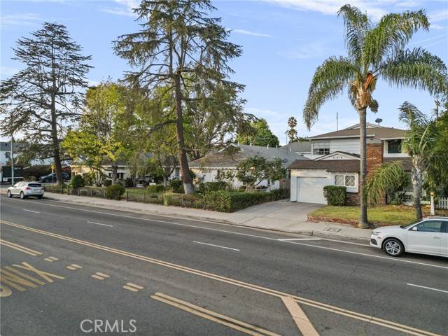 Studio City (los Angeles), CA 91602,11613 Moorpark Street #11625