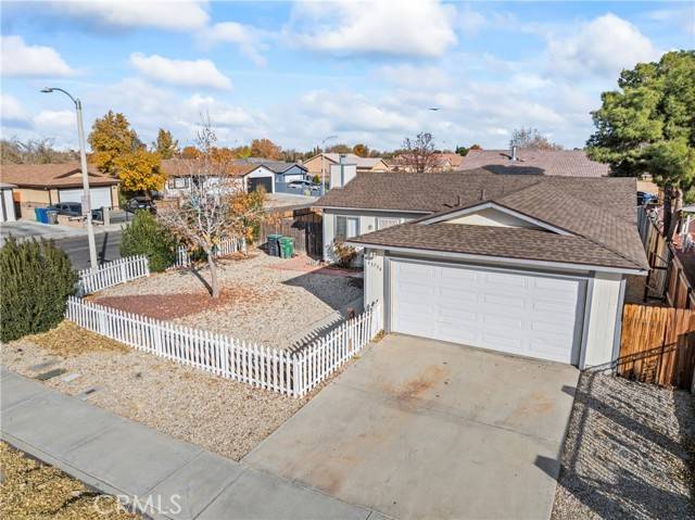 Lancaster, CA 93535,43754 Ponderosa Street