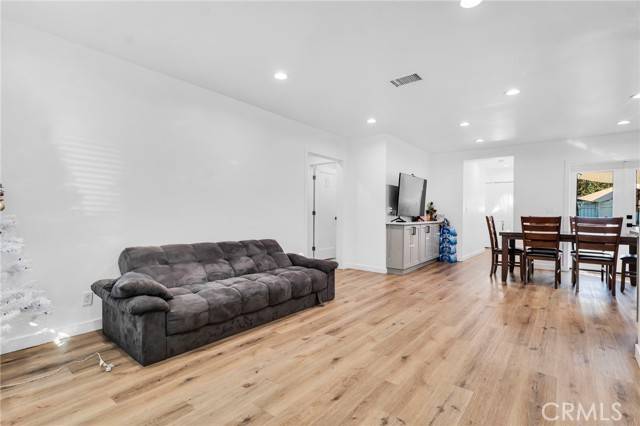 Los Angeles, CA 91401,6118 Ethel Avenue