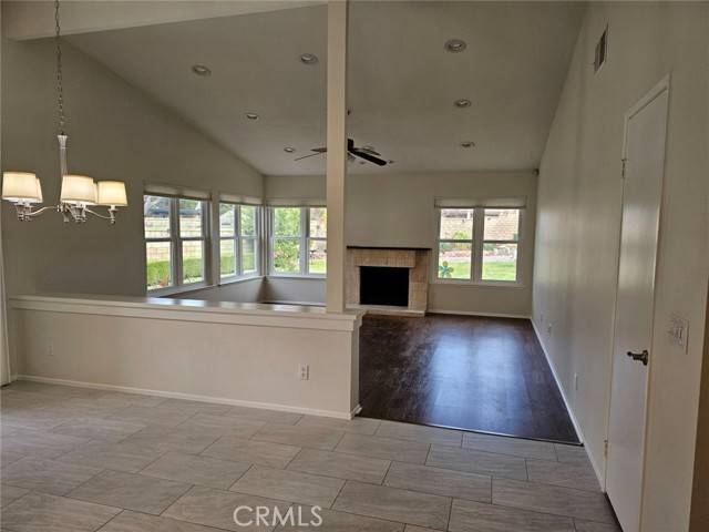 Valencia (santa Clarita), CA 91355,26208 Sival Court