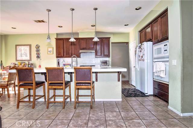 Canyon Country (santa Clarita), CA 91387,28521 Meadow Heights Court