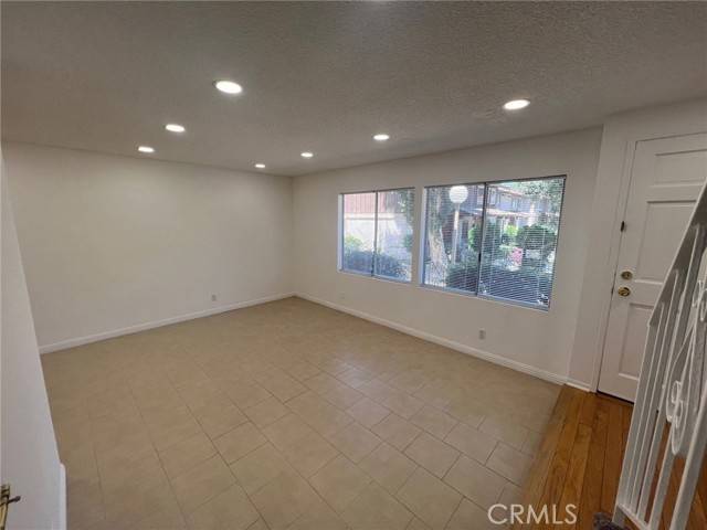 Reseda (los Angeles), CA 91335,6635 Wilbur Avenue #36