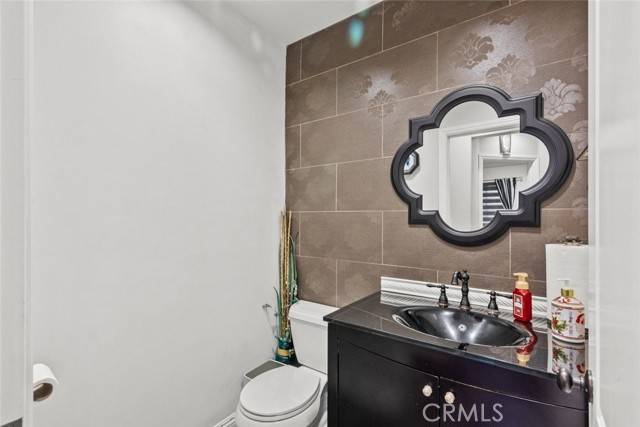 Sherman Oaks, CA 91423,4216 Greenbush Avenue