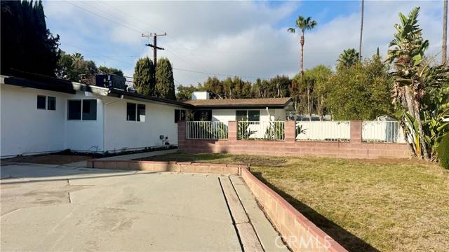 Winnetka (los Angeles), CA 91306,20851 Jan Street