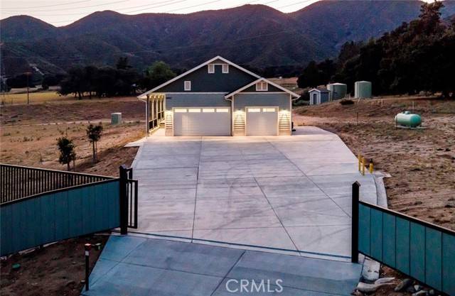 Green Valley, CA 91350,40017 San Francisquito Canyon Rd