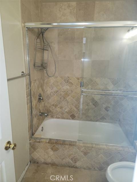 Tarzana (los Angeles), CA 91356,18350 Hatteras Street #104
