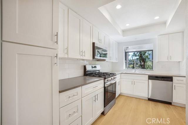 Agoura Hills, CA 91301,5704 Skyview Way #C