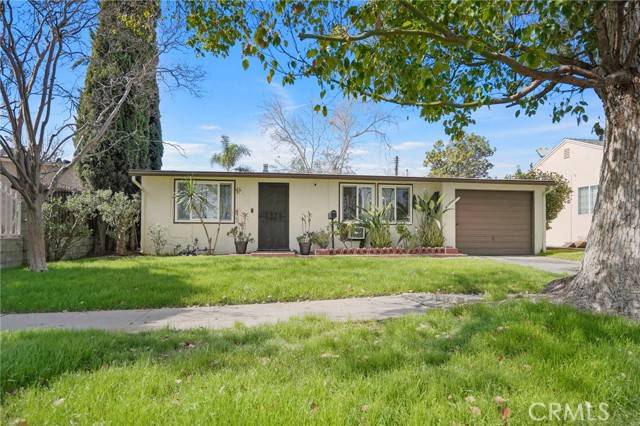 Panorama City (los Angeles), CA 91402,8219 Cantaloupe Avenue