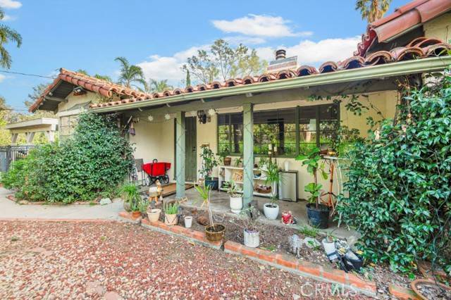 Granada Hills (los Angeles), CA 91344,17520 Kingsbury Street