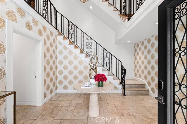 Studio City (los Angeles), CA 91604,11456 Decente Court