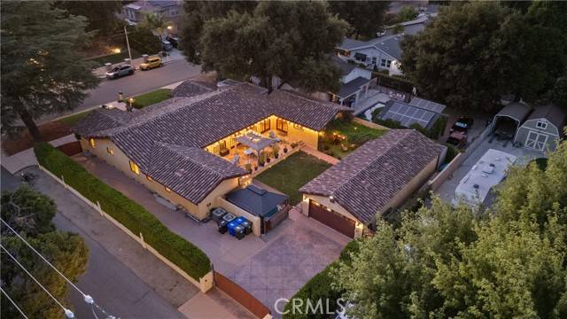 Newhall (santa Clarita), CA 91321,24604 Apple Street