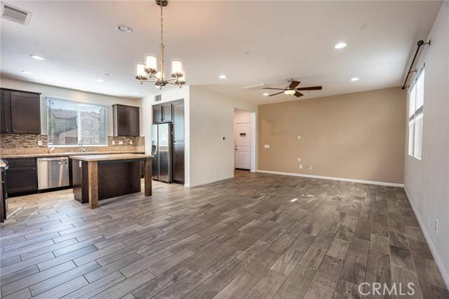 Canyon Country (santa Clarita), CA 91351,26848 Albion Way
