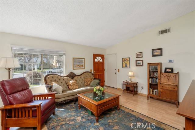 Saugus (santa Clarita), CA 91350,27718 Hyssop Lane