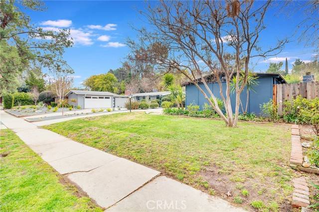 Woodland Hills (los Angeles), CA 91364,22912 Calabash Street