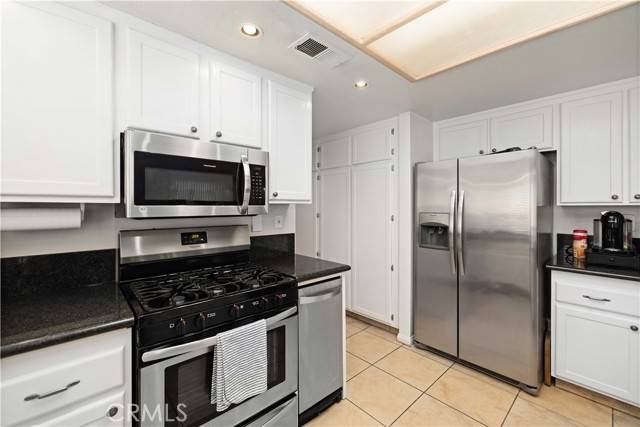 Lancaster, CA 93536,2734 W Pillsbury Street