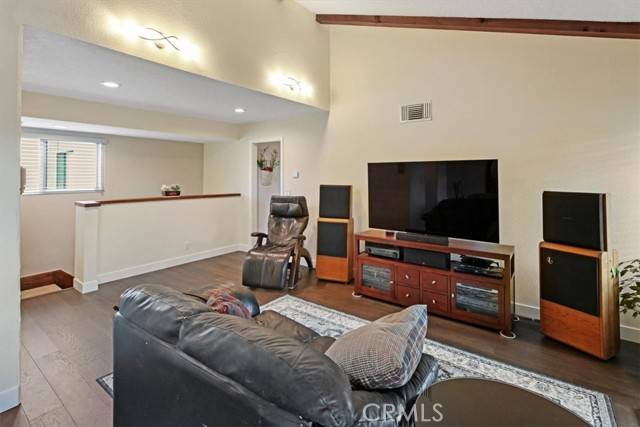 Sunland (los Angeles), CA 91040,10516 Sunland Boulevard #5