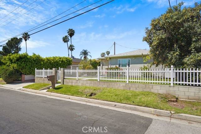 Granada Hills (los Angeles), CA 91344,11015 Encino Avenue