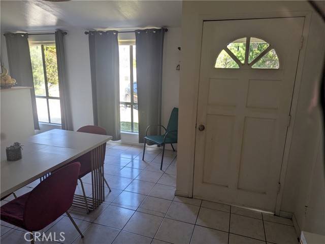 Granada Hills (los Angeles), CA 91344,17360 Firma Court