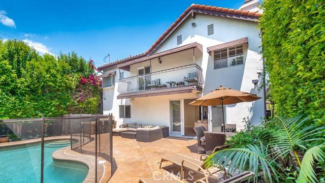 Sherman Oaks, CA 91423,4461 Stern Avenue