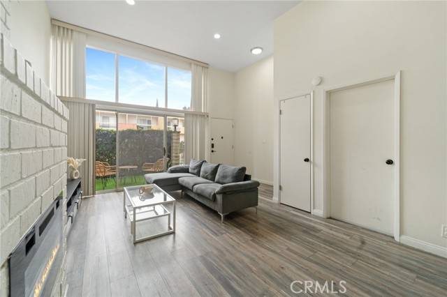 Encino (los Angeles), CA 91316,5409 Yarmouth Avenue #3
