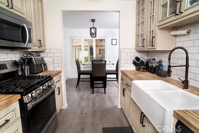 North Hollywood (los Angeles), CA 91605,7431 Shadyglade Avenue #4