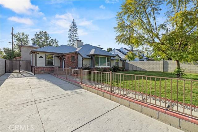 Van Nuys (los Angeles), CA 91401,6531 Ranchito Avenue