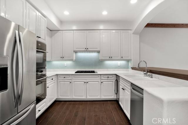 Malibu, CA 90265,6435 Zumirez Drive #2