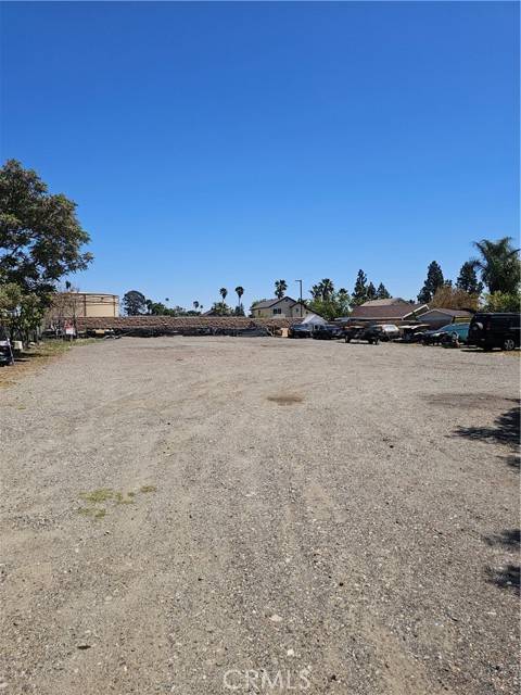 Fontana, CA 92336,7353 Citrus Avenue